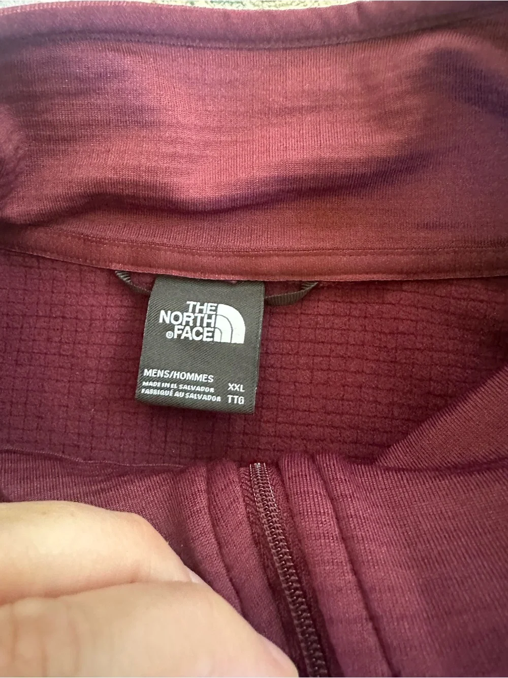 The North Face Men’s XXL Burgundy Quarter Zip Pullover